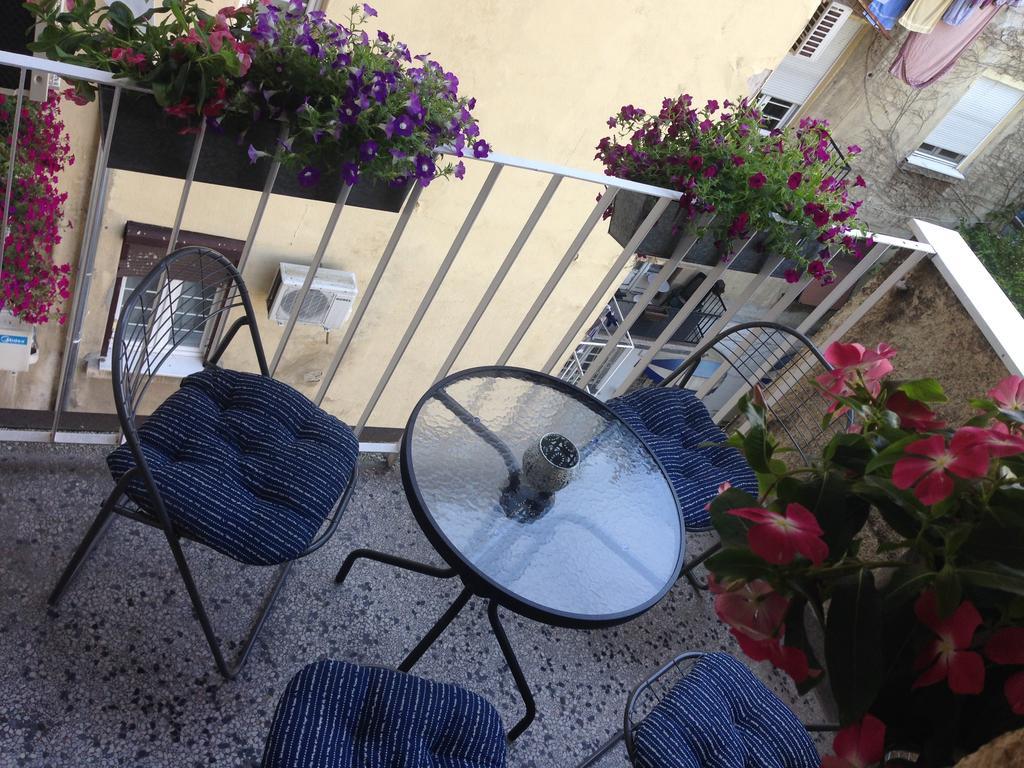 Apartment Bohemian Rhapsody Beograd Ruang foto